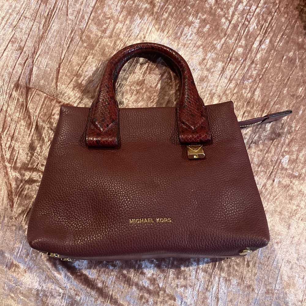 NEW Maroon Michael Kors